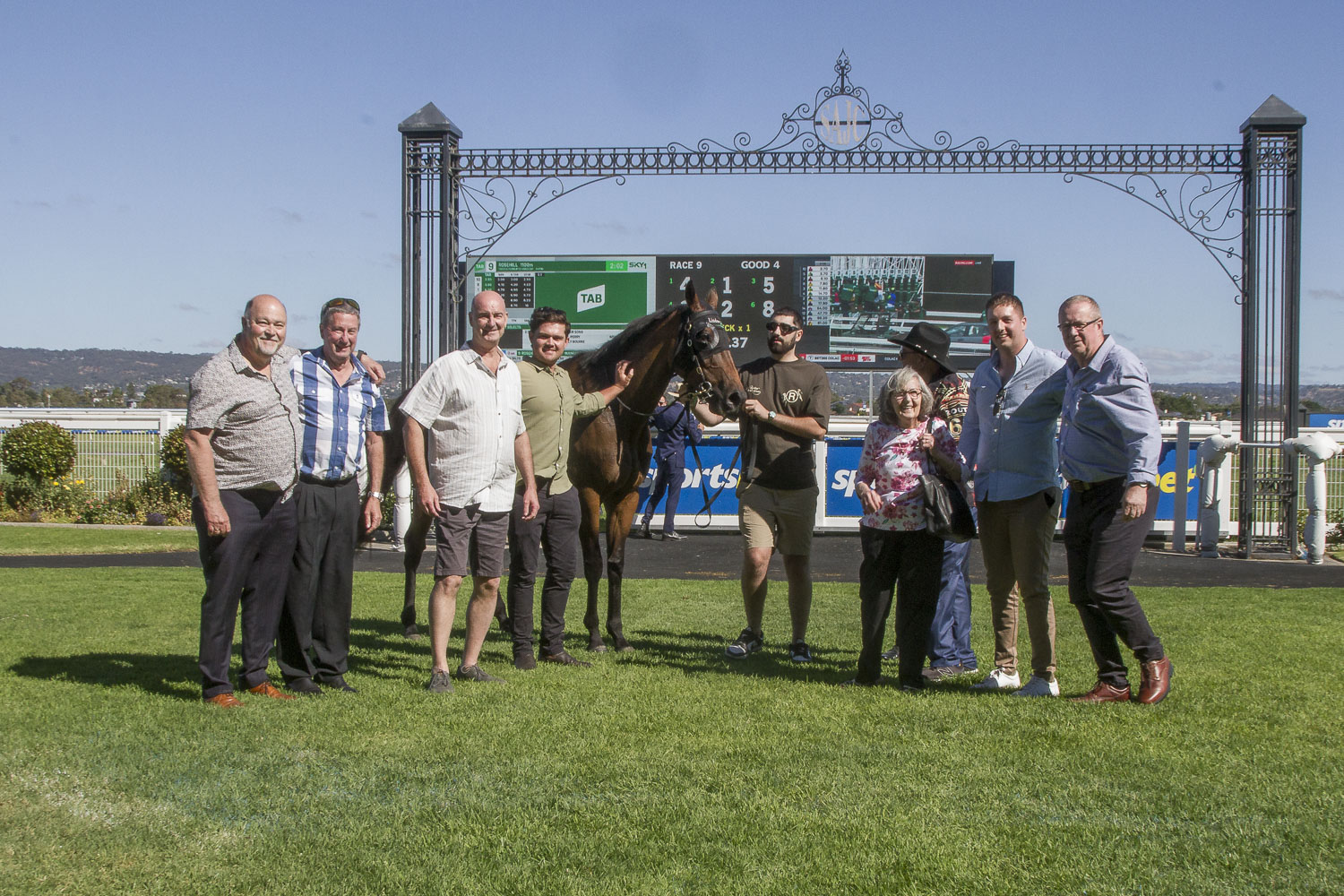 Bellinger with owners 07-12-24_Morphettville